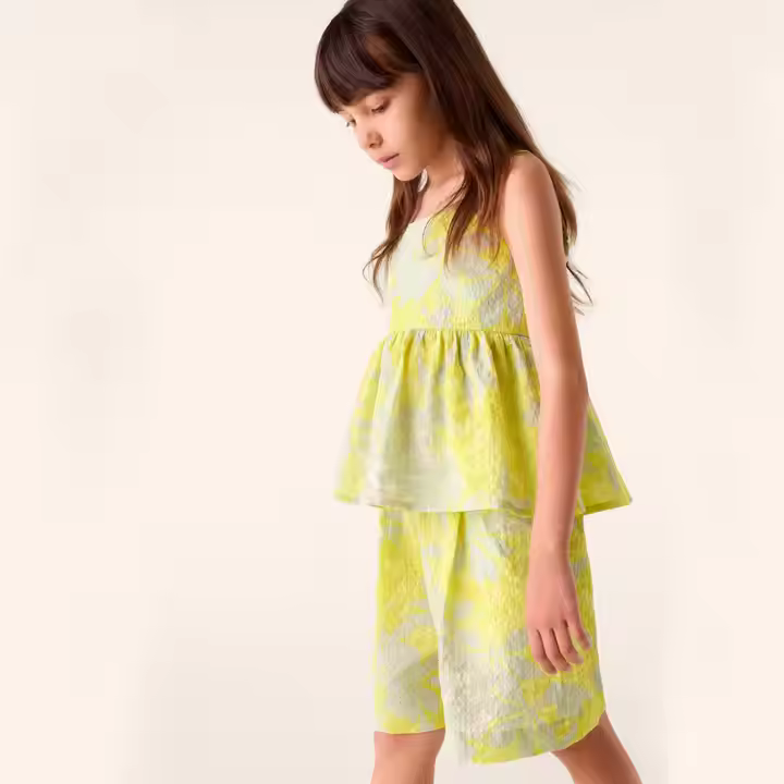 Custom Two-Piece Jacquard Girls' Summer Tops and Shorts Sets Kid-Friendly Summer Talk Girl Shorts Age 10 Years Size 3T